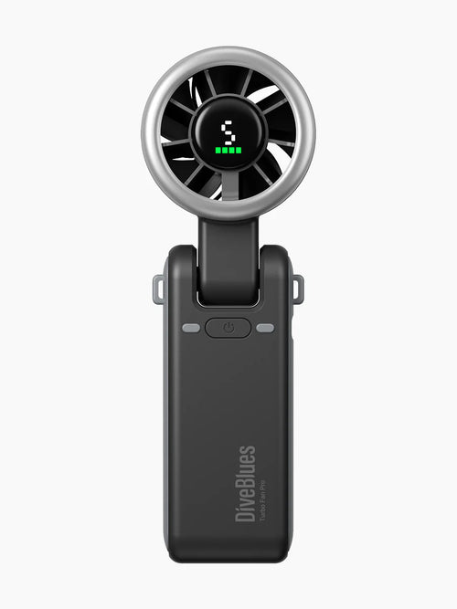 Zwarte Diveblues CYCLONE krachtige mini ventilator met USB-C snelladen en geconcentreerde 45 graden airflow.